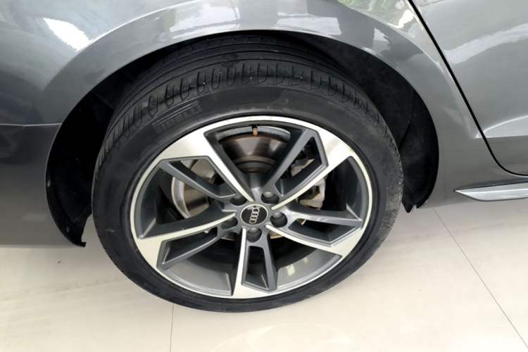 Used Audi A4L 2022 40 TFSI Fashion Dynamic Model Right Rear Wheel Hub