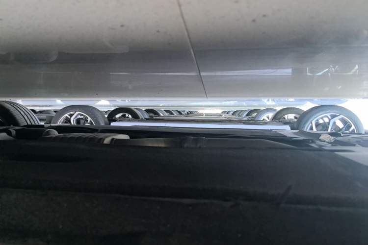 Used Audi A4L 2022 40 TFSI Fashion Dynamic Model Right Side Sill