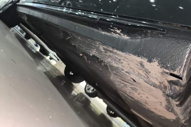 Used Audi A4L 2022 40 TFSI Luxury Dynamic Model Right Side Sill