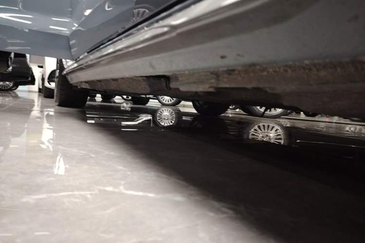Used Audi A4L 2022 40 TFSI quattro RS Performance Package Right Side Sill