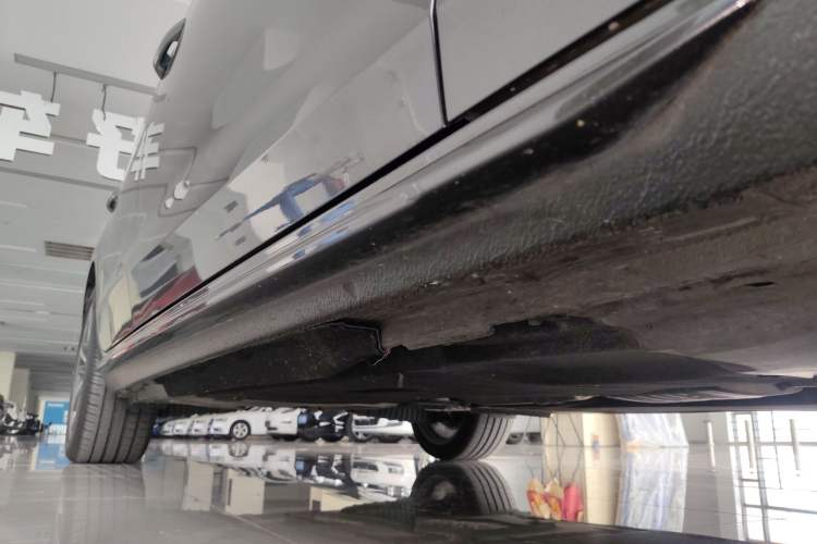 Used Audi A4L 2022 40 TFSI Fashion Dynamic Model Right Side Sill
