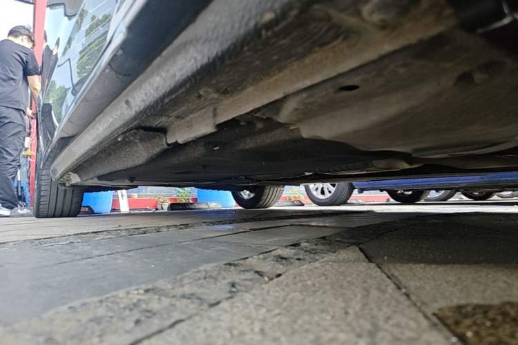 Used Audi A4L 2022 40 TFSI Stylish and Elegant Edition Right Side Sill