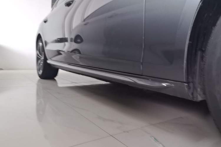 Used Audi A4L 2022 40 TFSI Fashion Dynamic Model Right Side Sill