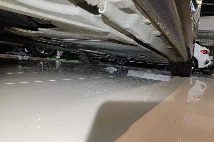 Used Audi A4L 2022 40 TFSI Luxury Dynamic Model Right Side Sill