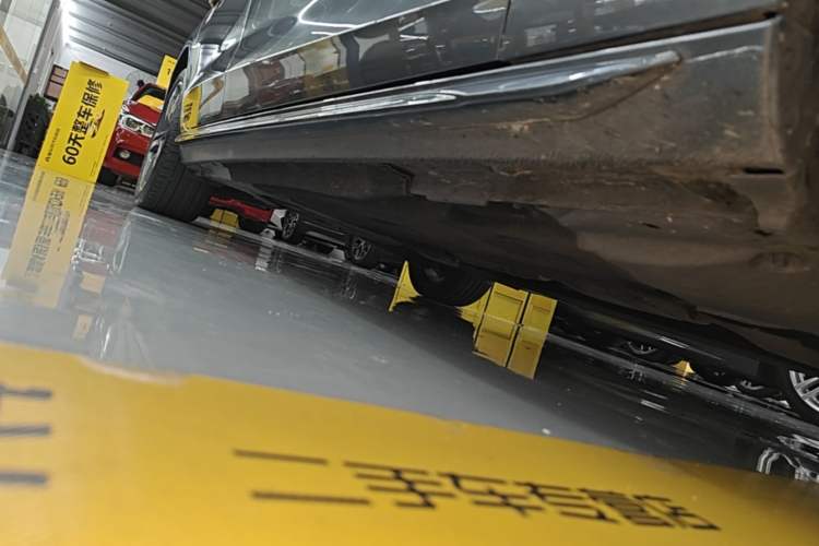Used Audi A4L 2022 40 TFSI Fashion Dynamic Model Right Side Sill