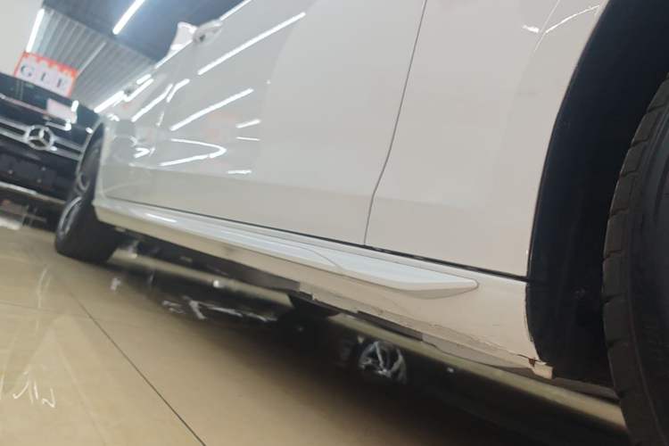 Used Audi A4L 2022 40 TFSI Fashion Dynamic Model Right Side Sill