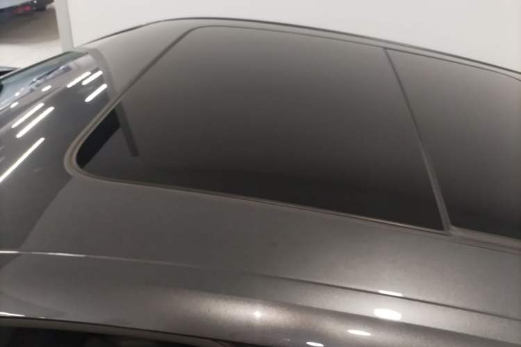 Used Audi A4L 2022 40 TFSI Luxury Dynamic Model Roof