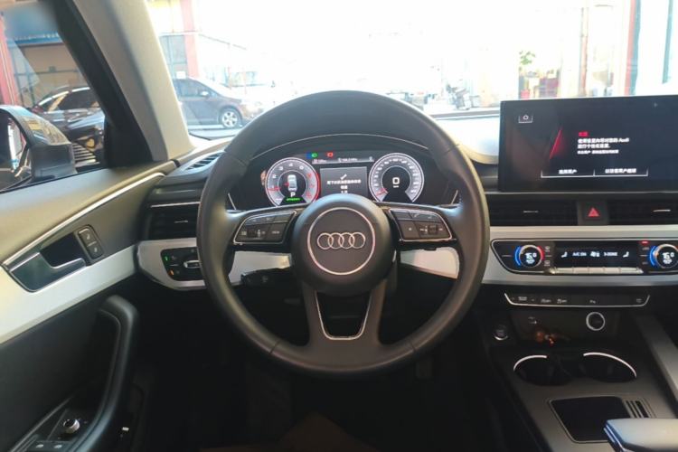 Used Audi A4L 2022 40 TFSI Fashion Dynamic Model Steering Wheel