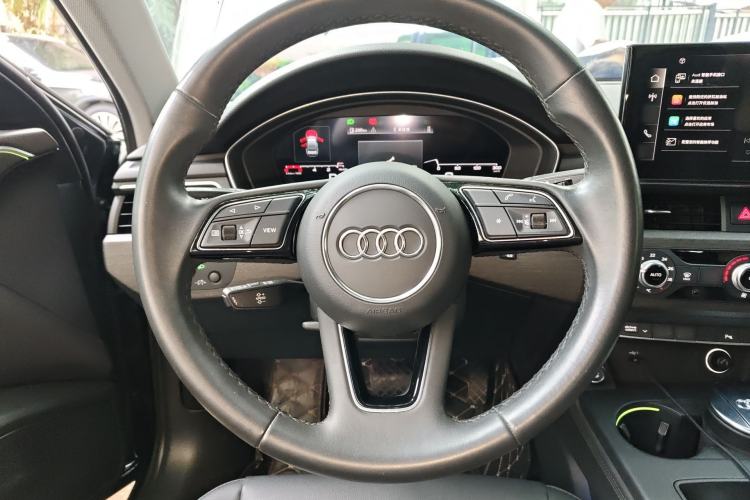 Used Audi A4L 2022 40 TFSI Stylish and Elegant Edition Steering Wheel