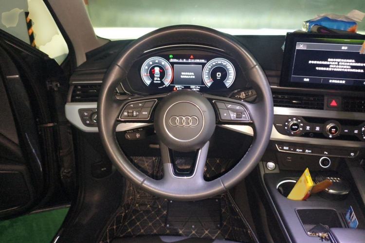 Used Audi A4L 2022 40 TFSI Fashion Dynamic Model Steering Wheel