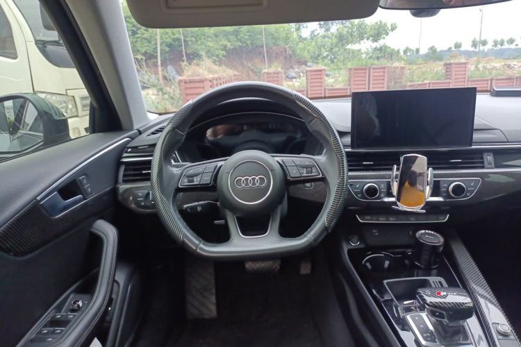 Used Audi A4L 2022 40 TFSI Fashion Dynamic Model Steering Wheel