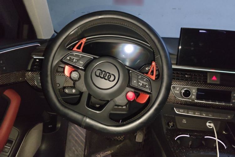 Used Audi A4L 2022 40 TFSI Luxury Dynamic Model Steering Wheel