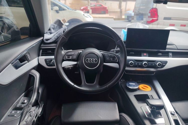 Used Audi A4L 2022 40 TFSI Fashion Dynamic Model Steering Wheel