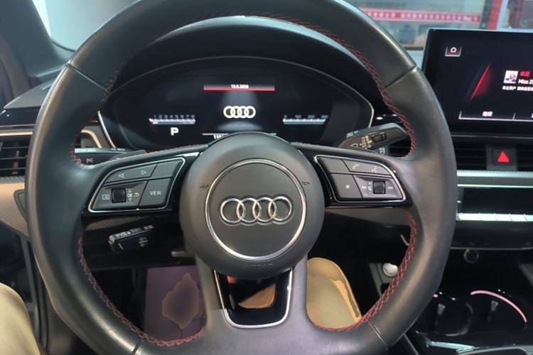 Used Audi A4L 2022 40 TFSI quattro RS Performance Package Steering Wheel