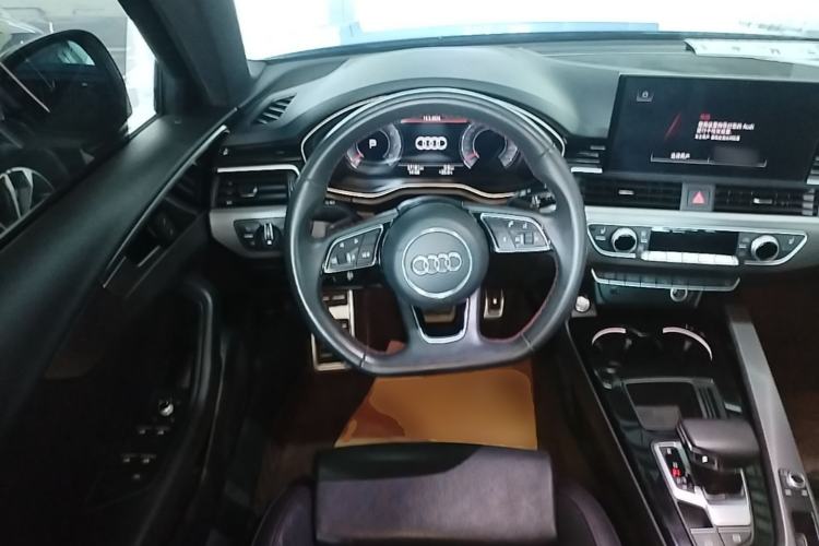 Used Audi A4L 2022 40 TFSI quattro RS Performance Package Steering Wheel