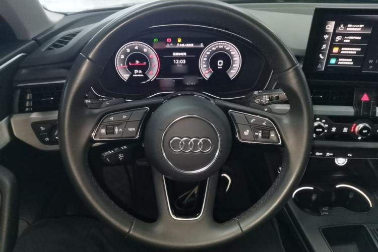 Used Audi A4L 2022 40 TFSI Fashion Dynamic Model Steering Wheel