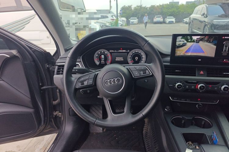 Used Audi A4L 2022 40 TFSI Stylish and Elegant Edition Steering Wheel