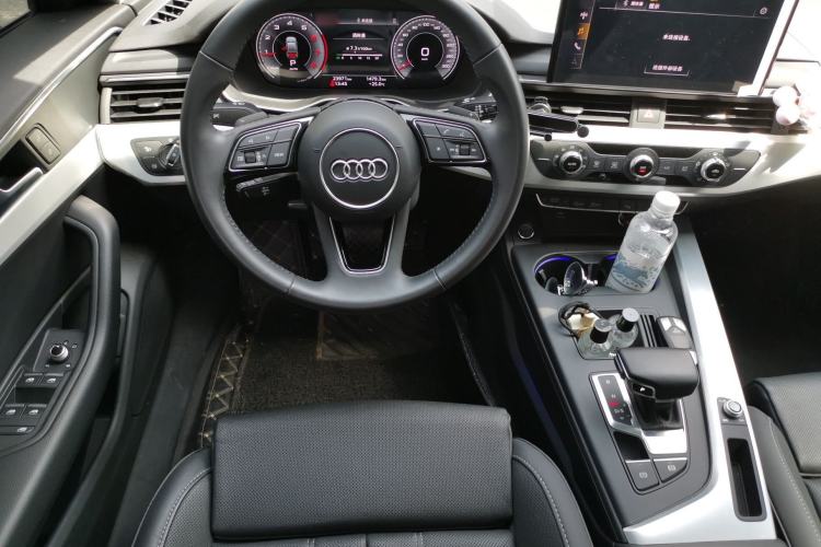 Used Audi A4L 2022 40 TFSI Fashion Dynamic Model Steering Wheel