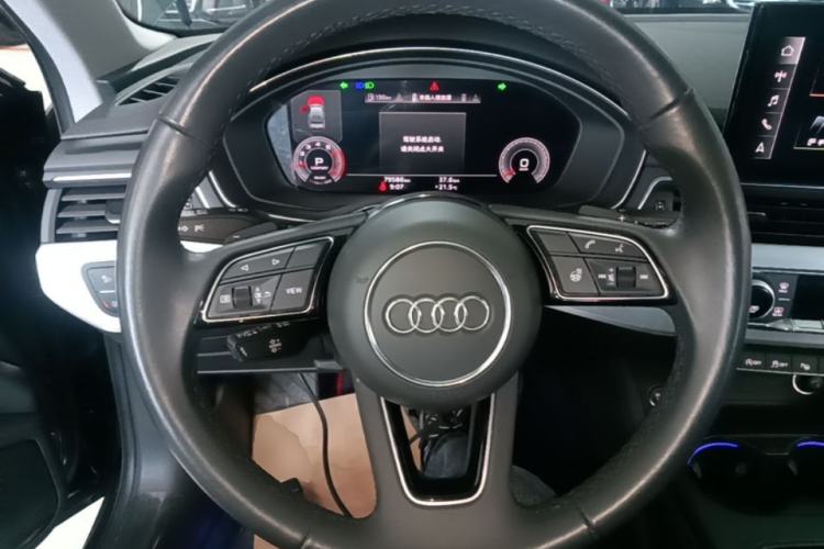 Used Audi A4L 2022 40 TFSI Luxury Dynamic Model Steering Wheel