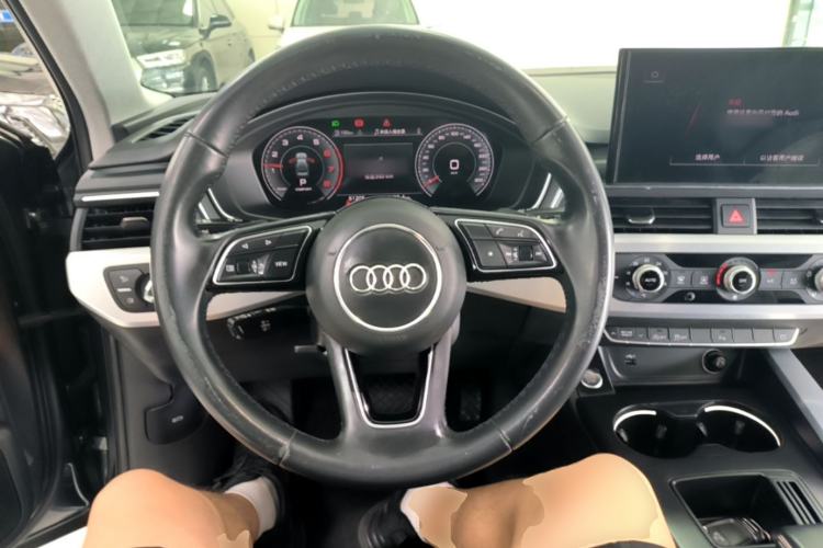 Used Audi A4L 2022 40 TFSI Fashion Dynamic Model Steering Wheel