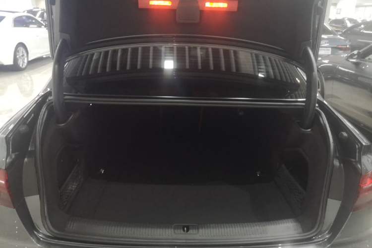 Used Audi A4L 2022 40 TFSI Luxury Dynamic Model Trunk