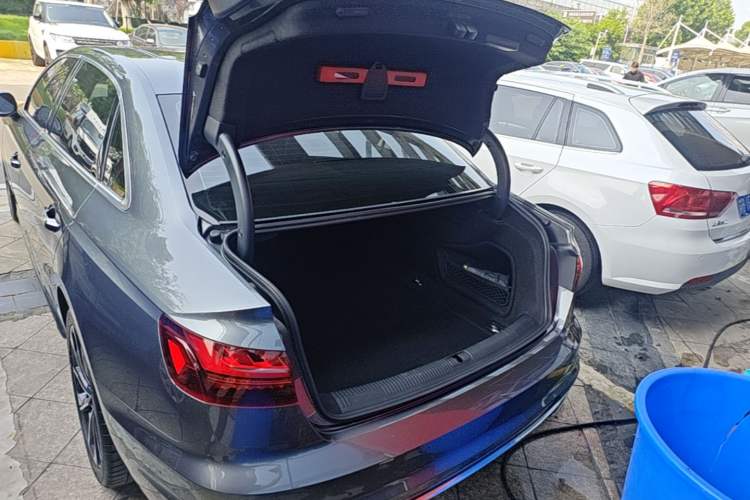 Used Audi A4L 2022 40 TFSI Stylish and Elegant Edition Trunk