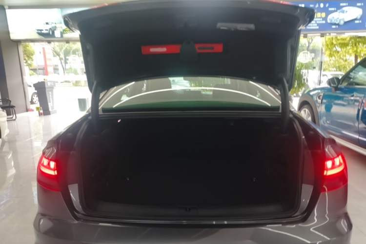 Used Audi A4L 2022 40 TFSI Luxury Dynamic Model Trunk