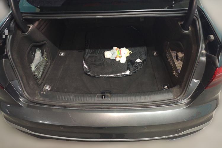 Used Audi A4L 2022 40 TFSI Luxury Dynamic Model Trunk