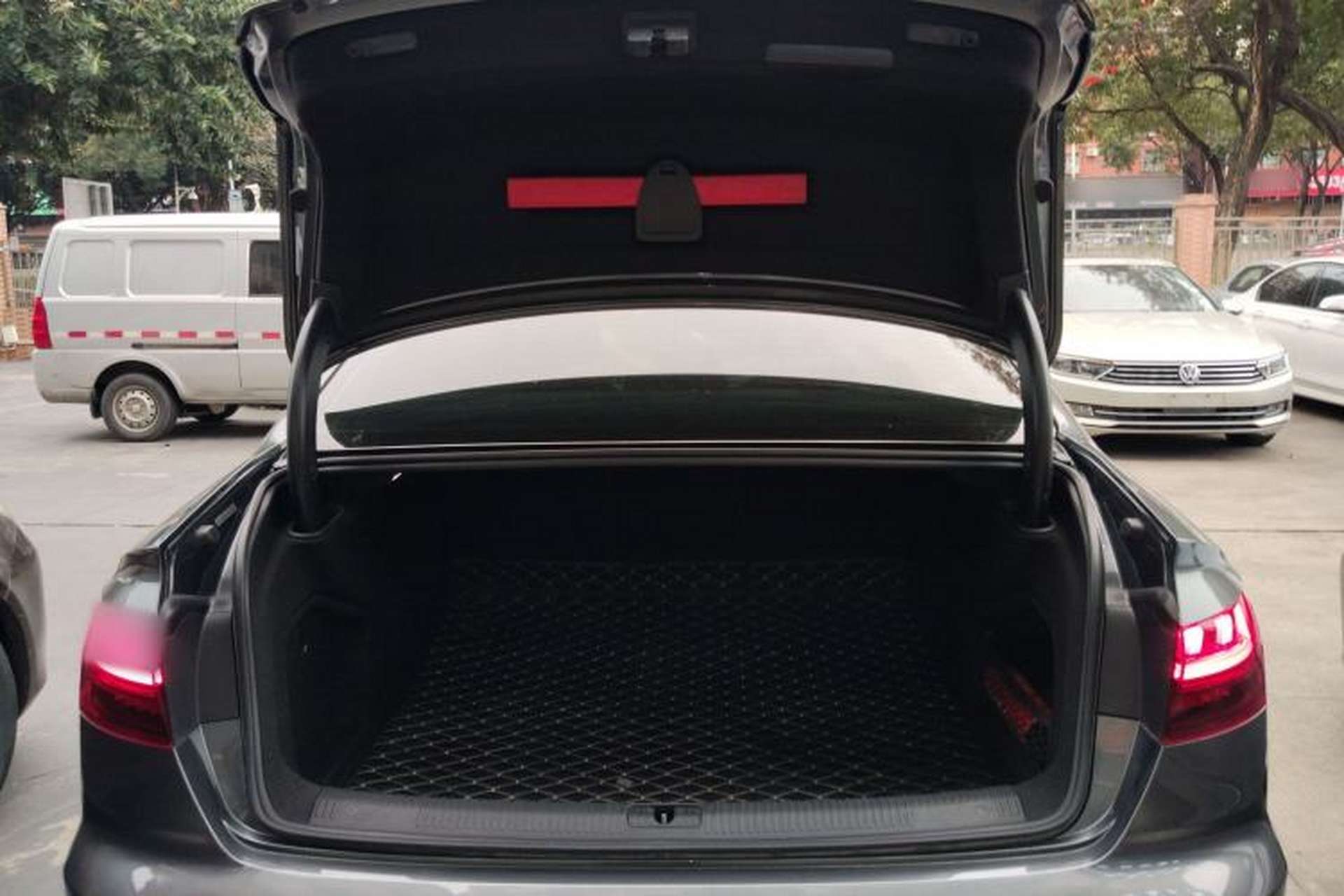 Used Audi A4L 2022 40 TFSI Fashion Dynamic Model Trunk