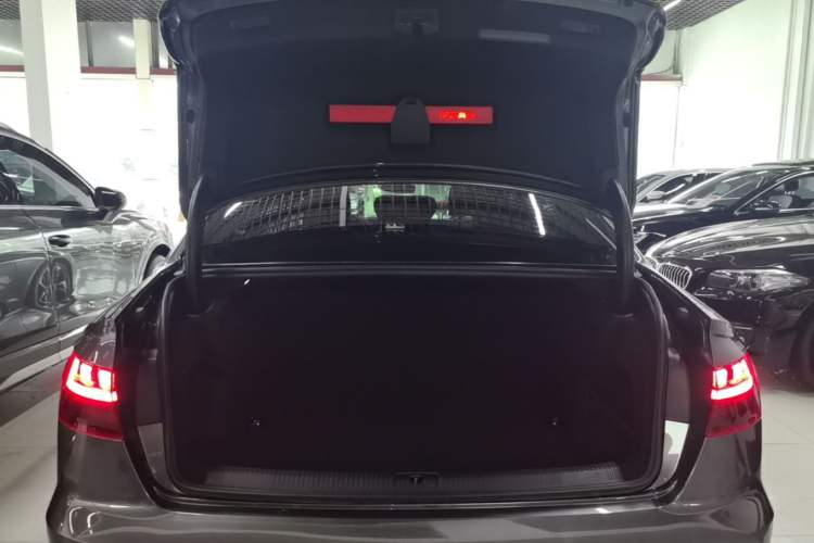 Used Audi A4L 2022 40 TFSI Fashion Dynamic Model Trunk
