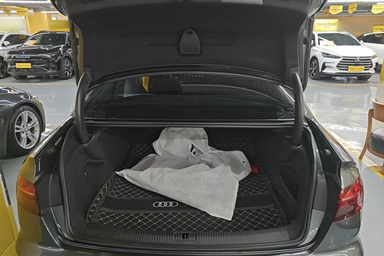 Used Audi A4L 2022 40 TFSI Fashion Dynamic Model Trunk
