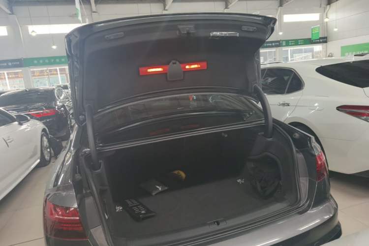 Used Audi A4L 2022 40 TFSI Luxury Dynamic Model Trunk