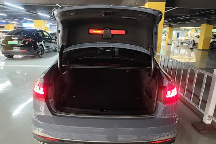 Used Audi A4L 2022 40 TFSI quattro RS Performance Package Trunk