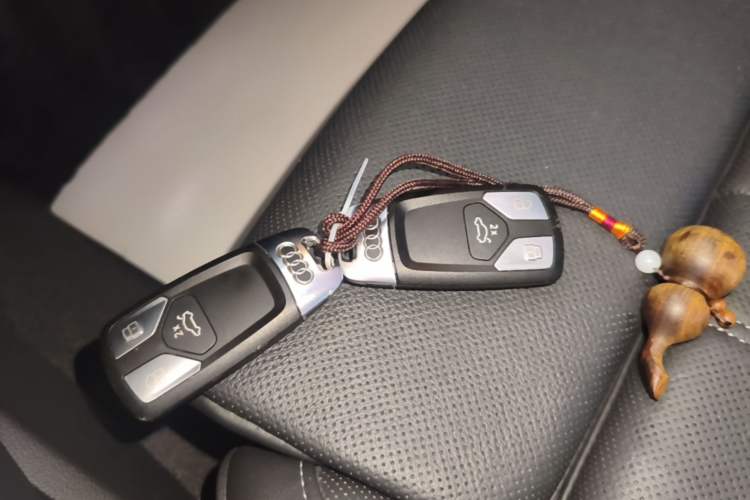 Used Audi A4L 2022 40 TFSI Fashion Dynamic Model Vehicle Key