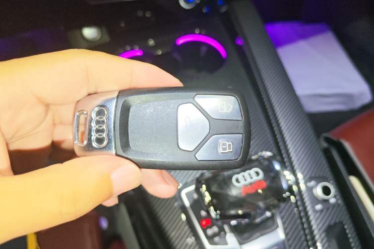 Used Audi A4L 2022 40 TFSI Fashion Dynamic Model Vehicle Key