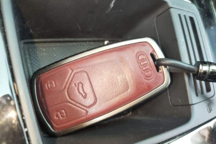 Used Audi A4L 2022 40 TFSI quattro RS Performance Package Vehicle Key