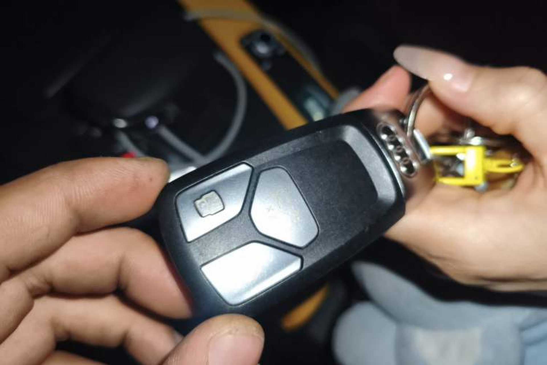 Used Audi A4L 2022 40 TFSI Luxury Dynamic Model Vehicle Key