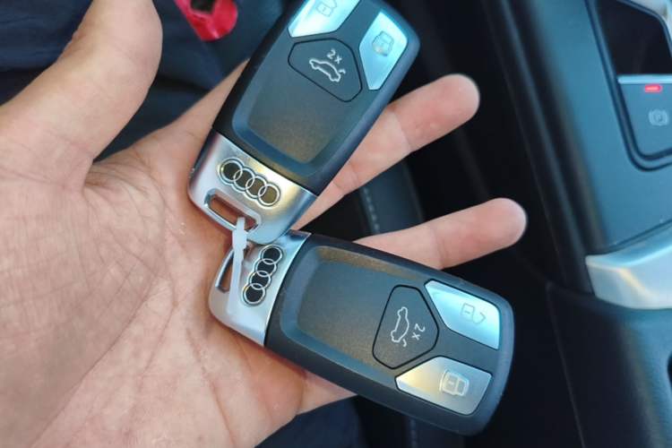 Used Audi A4L 2022 40 TFSI Fashion Dynamic Model Vehicle Key