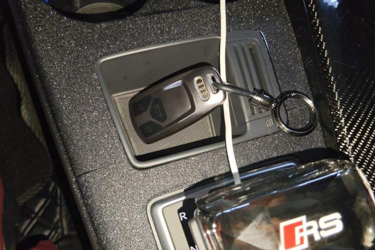 Used Audi A4L 2022 40 TFSI Luxury Dynamic Model Vehicle Key
