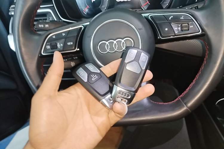 Used Audi A4L 2022 40 TFSI quattro RS Performance Package Vehicle Key