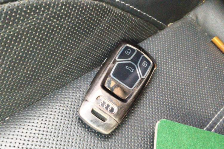 Used Audi A4L 2022 40 TFSI Luxury Dynamic Model Vehicle Key