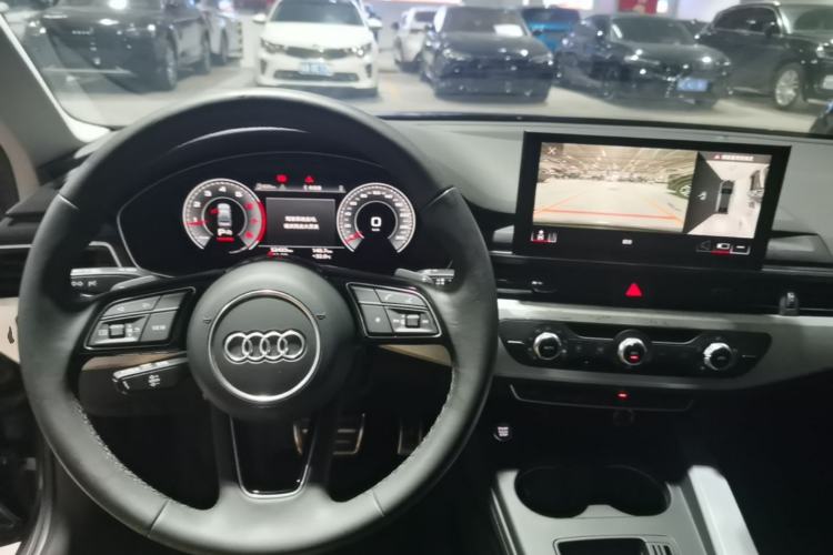 Used Audi A4L 2022 40 TFSI Fashion Dynamic Model Center Console