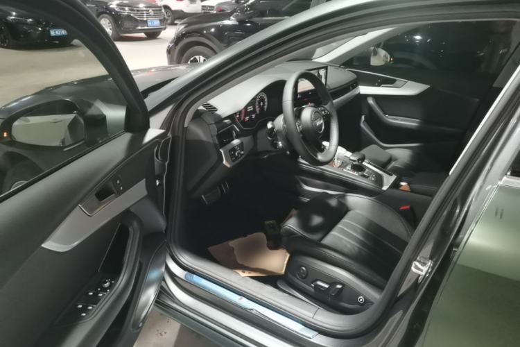 Used Audi A4L 2022 40 TFSI Fashion Dynamic Model Driver Seat