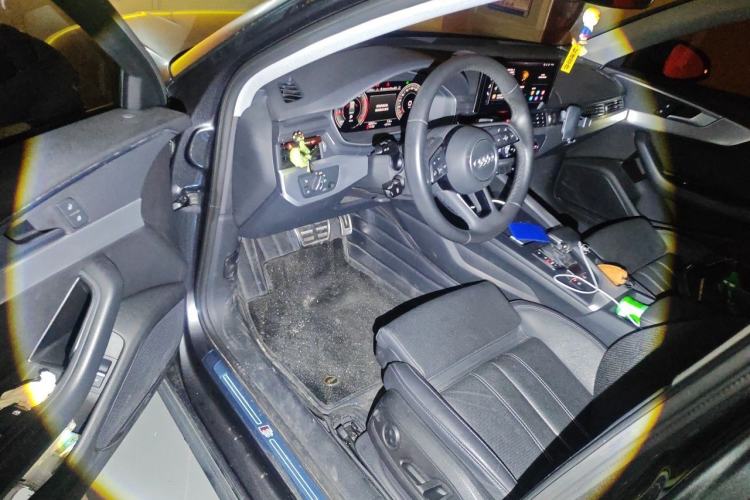 Used Audi A4L 2022 40 TFSI Fashion Dynamic Model Driver Seat