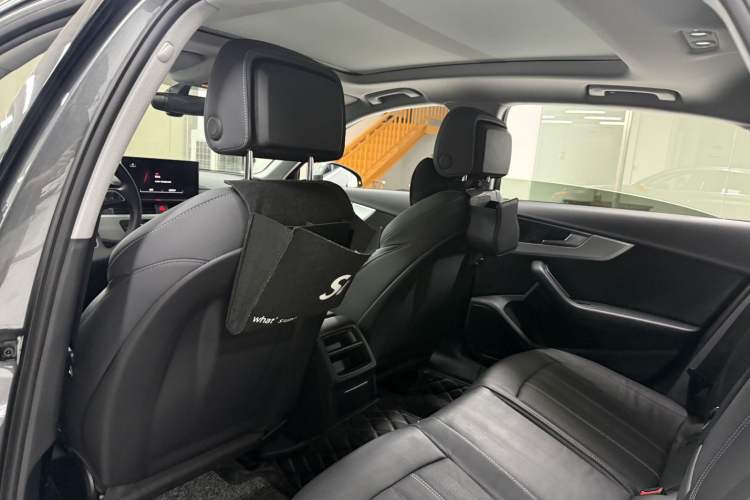 Used Audi A4L 2022 40 TFSI Fashion Dynamic Model Headliner