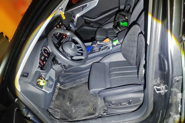 Used Audi A4L 2022 40 TFSI Fashion Dynamic Model Left Front Seat