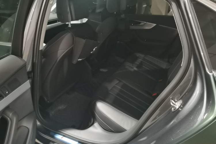 Used Audi A4L 2022 40 TFSI Fashion Dynamic Model Left Rear Seat
