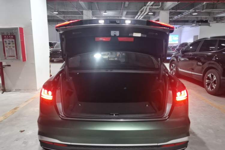 Used Audi A4L 2022 40 TFSI Fashion Dynamic Model Trunk
