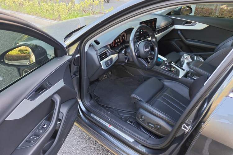 Used Audi A4L 2022 40 TFSI Fashion Dynamic Model Driver Seat