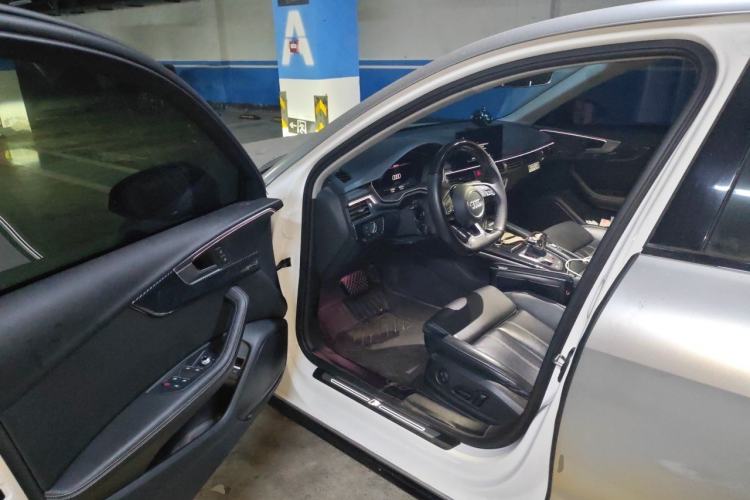 Used Audi A4L 2022 40 TFSI Luxury Dynamic Model Driver Seat